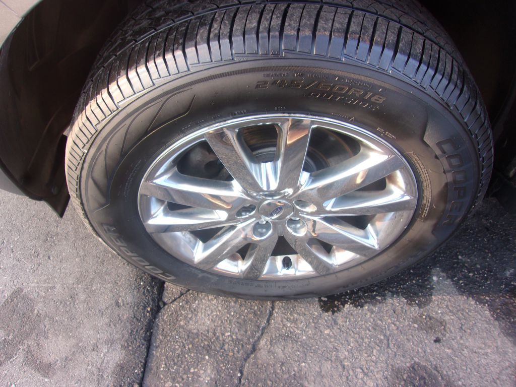 2013 Ford Edge Image 17