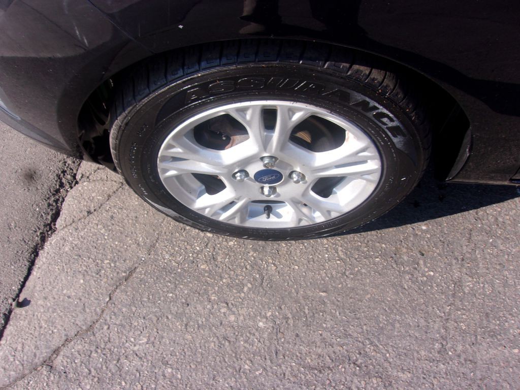 2016 Ford Fiesta Image 17