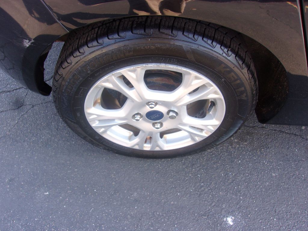 2016 Ford Fiesta Image 19