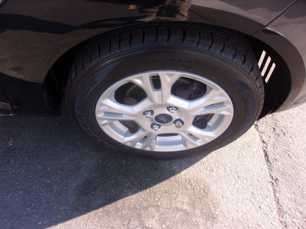 2016 Ford Fiesta Image 20