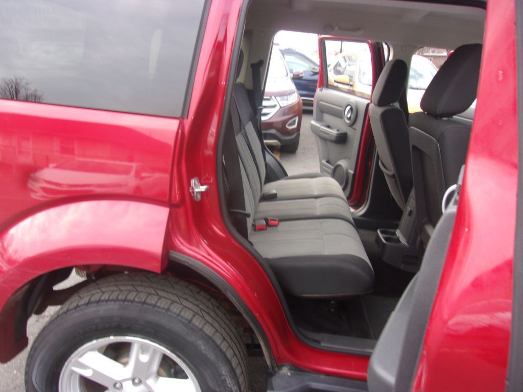 2007 Dodge Nitro Image 12