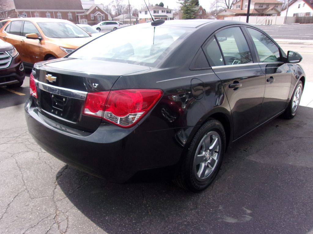 2016 Chevrolet Cruze Image 3