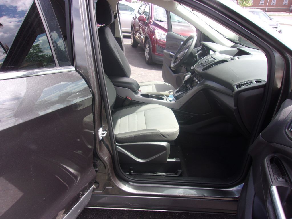 2016 Ford Escape Image 12