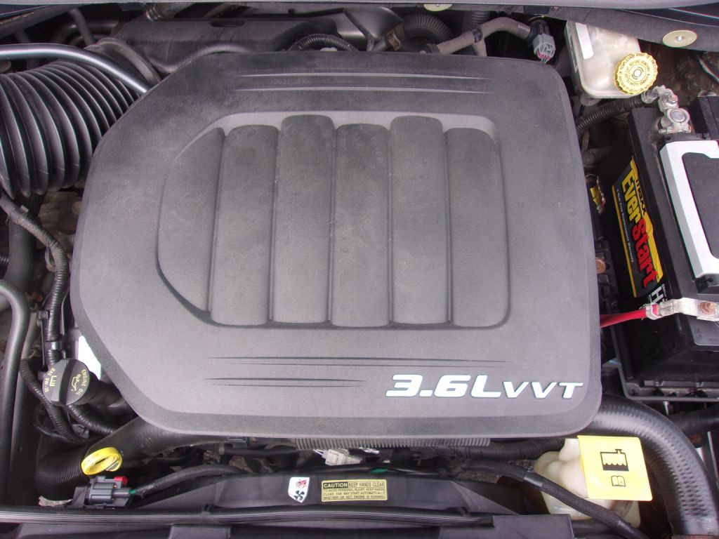2011 Dodge Grand Caravan Image 8