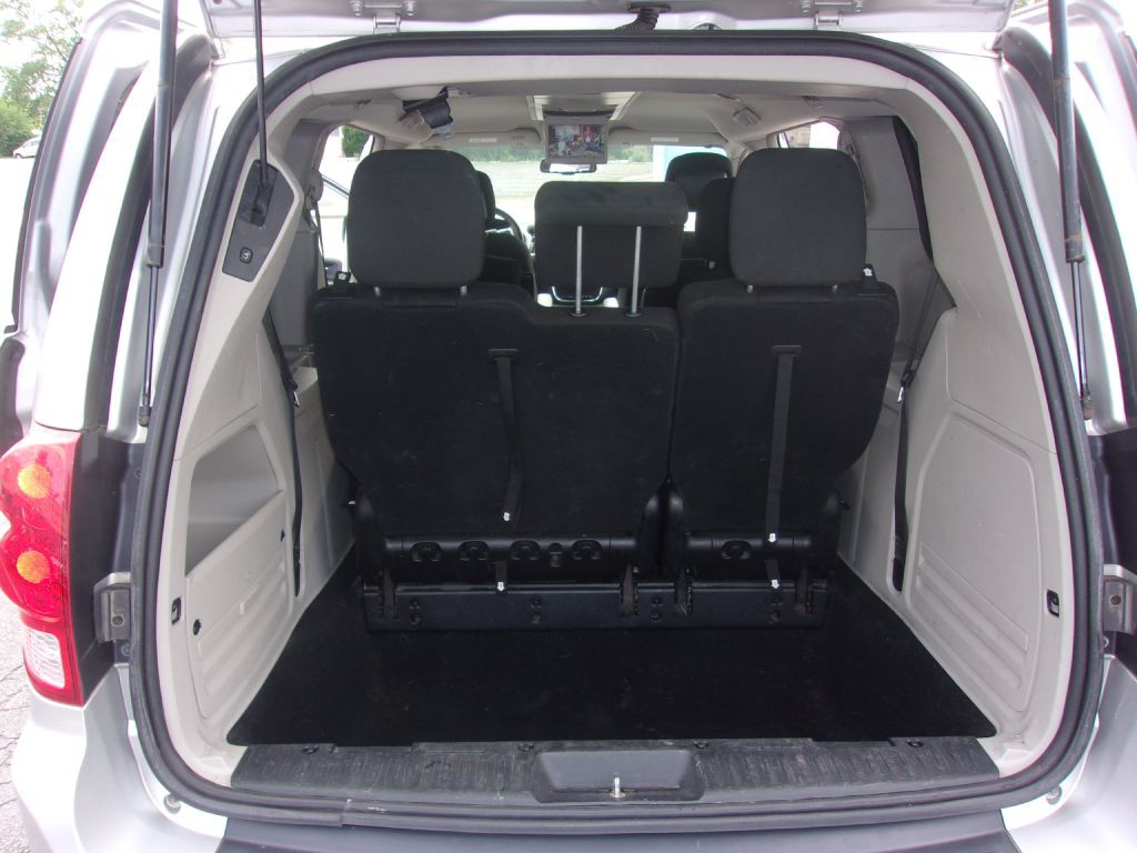 2011 Dodge Grand Caravan Image 13
