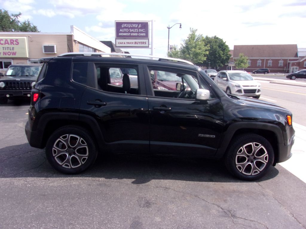 2015 Jeep Renegade Image 2