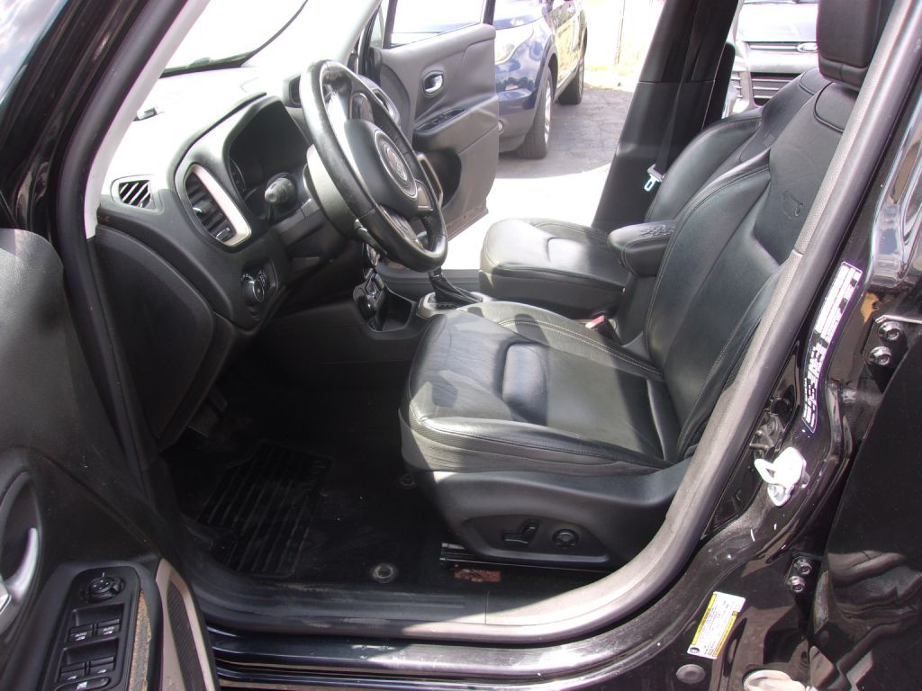 2015 Jeep Renegade Image 10