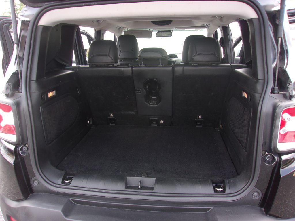 2015 Jeep Renegade Image 14