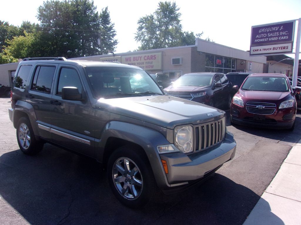 2012 Jeep Liberty Image 2