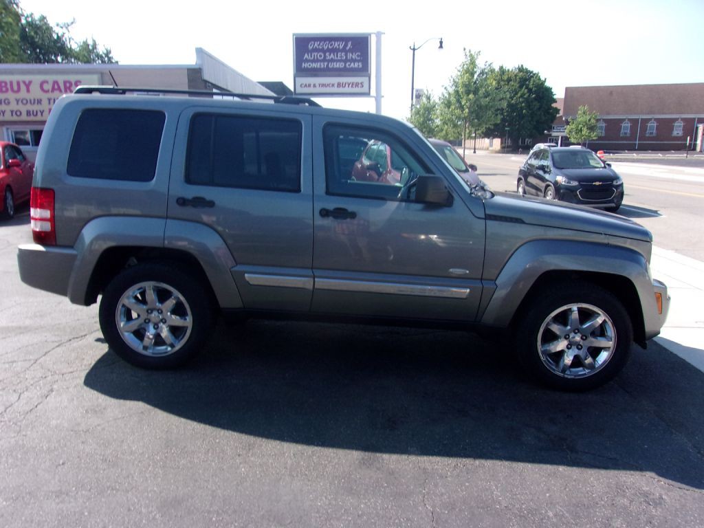 2012 Jeep Liberty Image 4