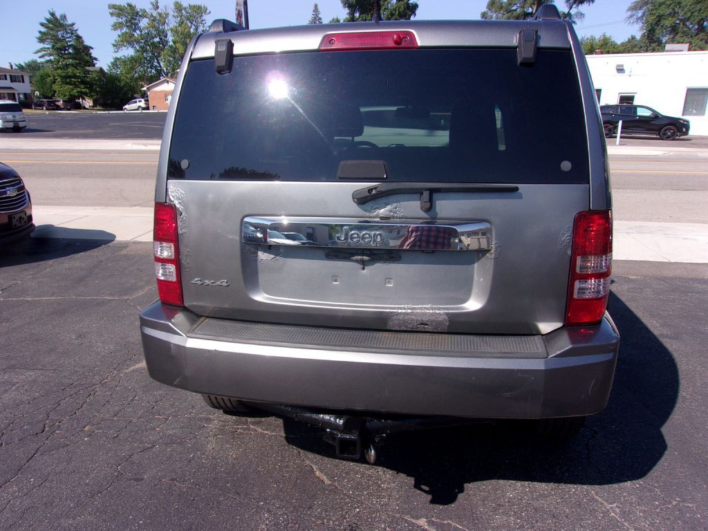 2012 Jeep Liberty Image 7