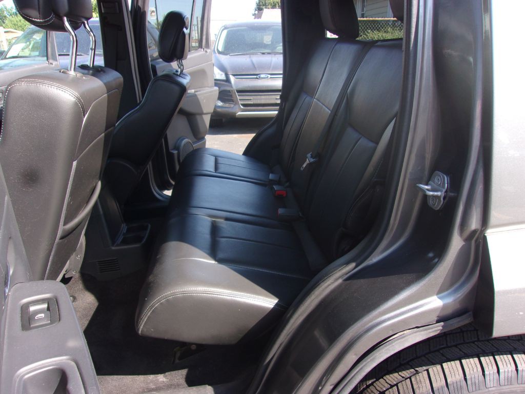2012 Jeep Liberty Image 10