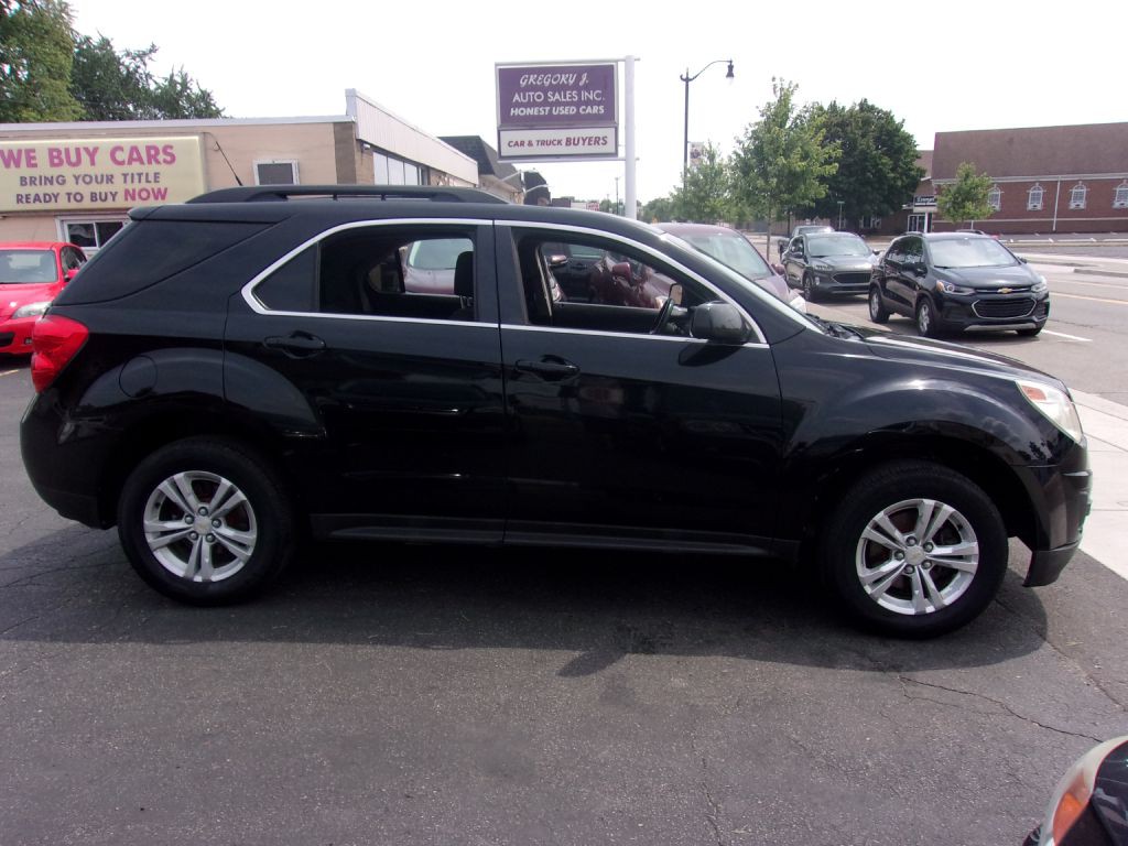 2011 Chevrolet Equinox Image 2