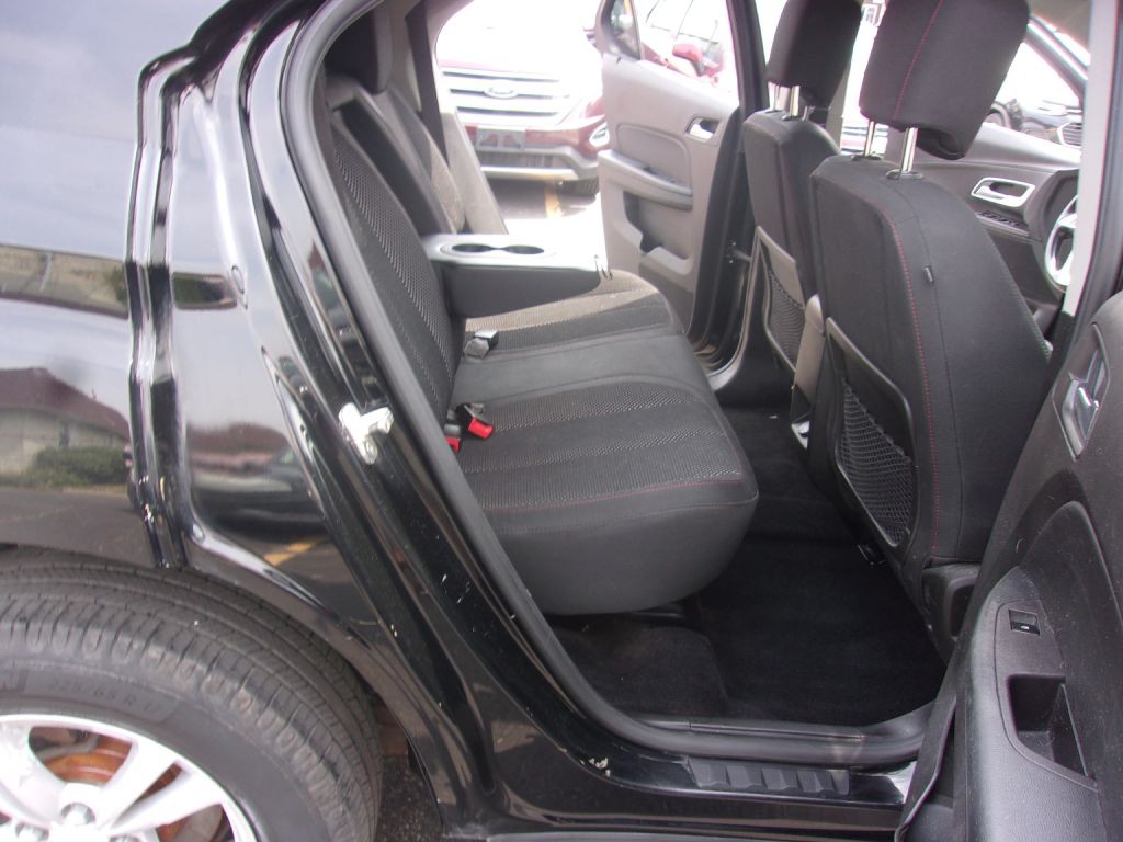 2011 Chevrolet Equinox Image 13