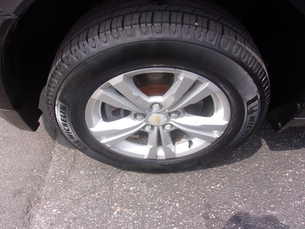 2011 Chevrolet Equinox Image 17