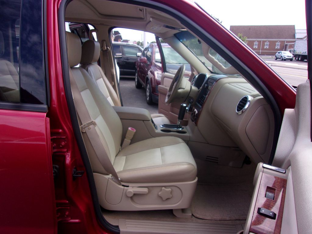 2008 Ford Explorer Image 13