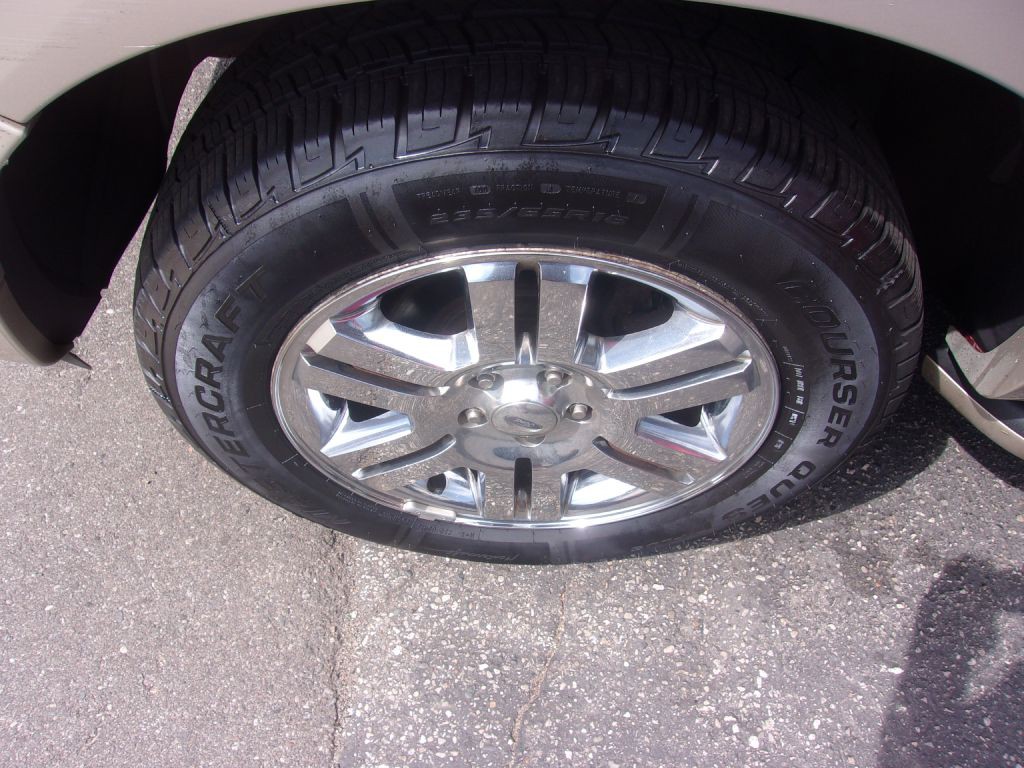 2008 Ford Explorer Image 18