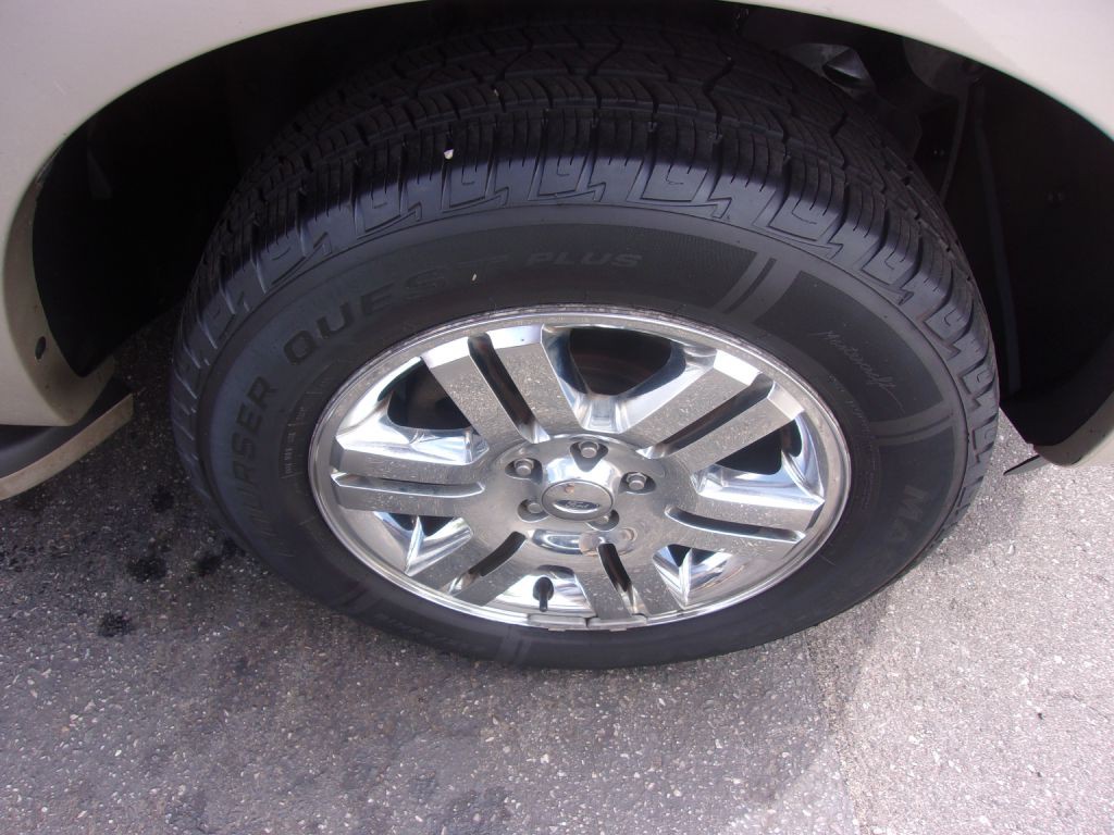 2008 Ford Explorer Image 20