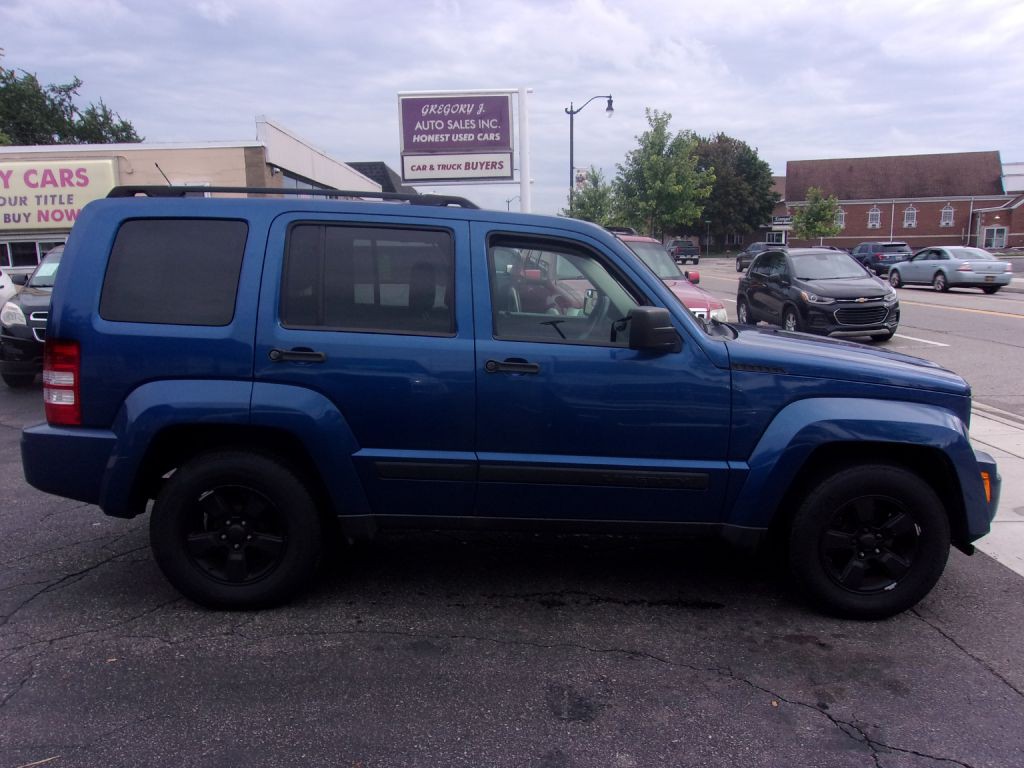 2009 Jeep Liberty Image 2