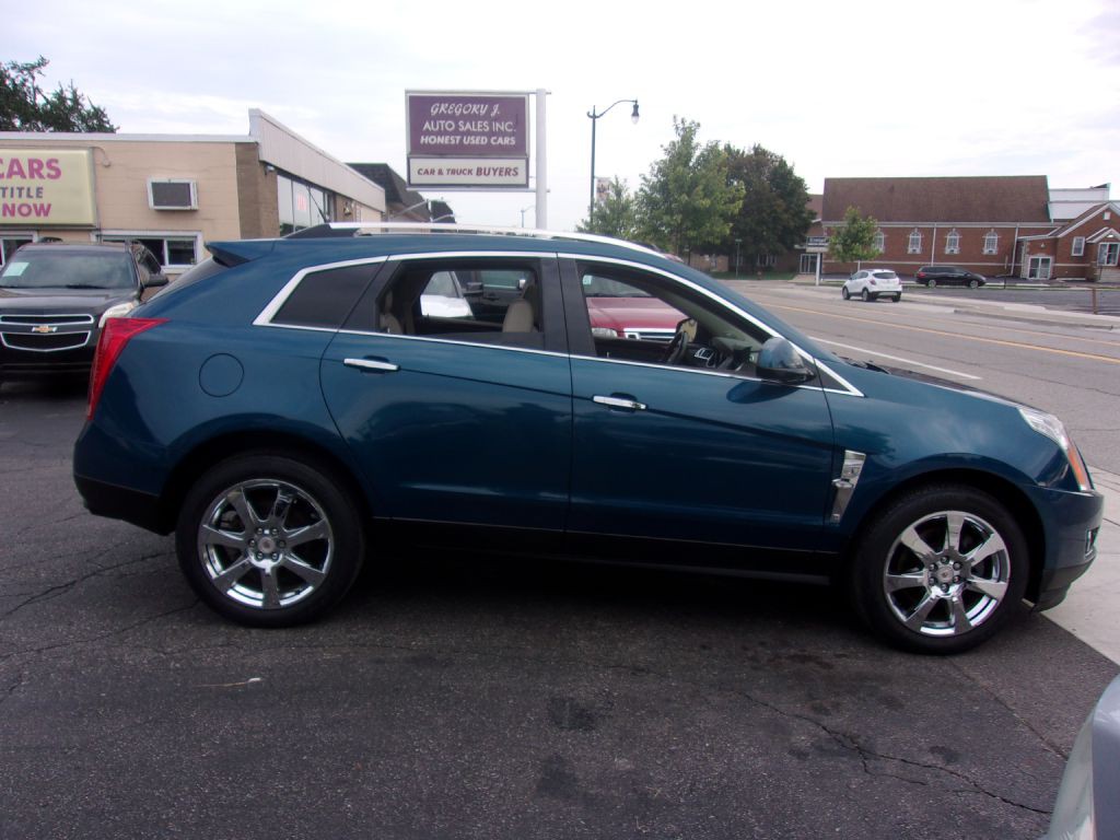 2010 Cadillac SRX Image 2