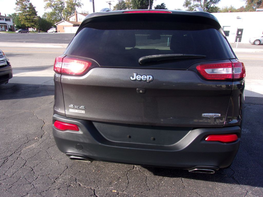 2016 Jeep Cherokee Image 7