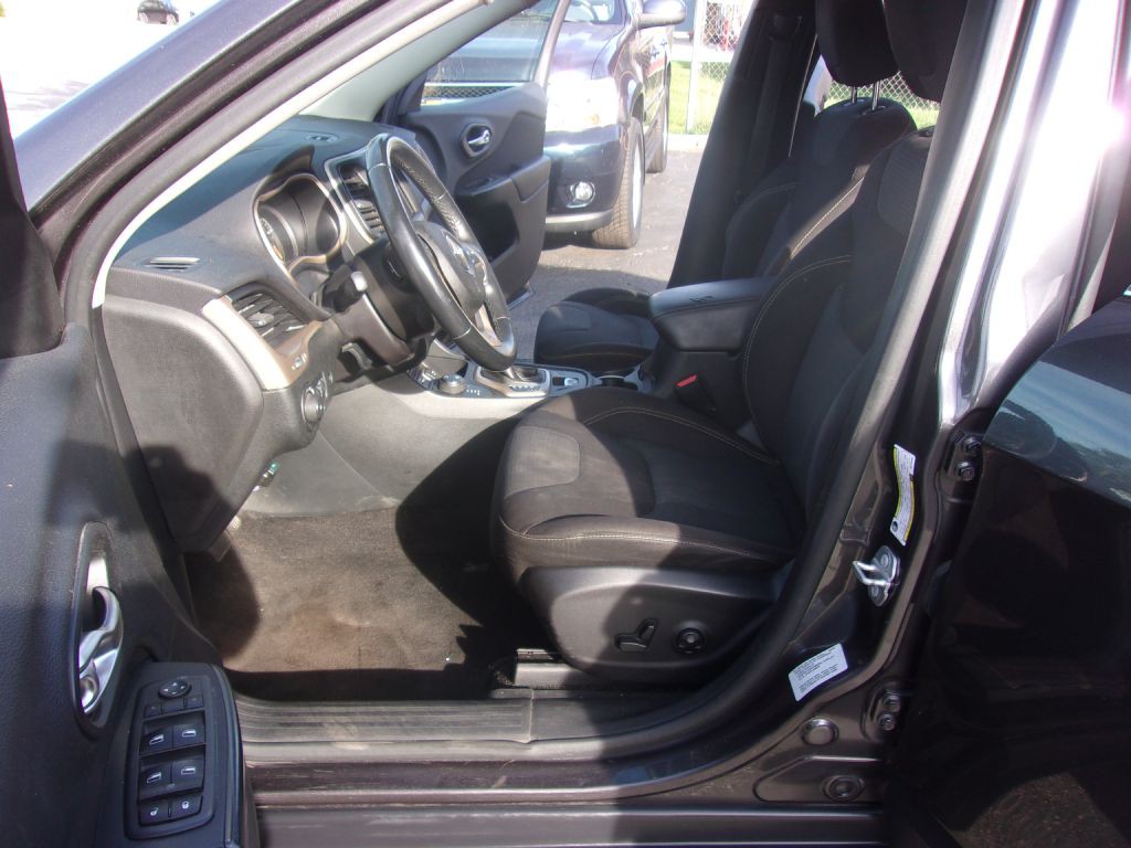 2016 Jeep Cherokee Image 10