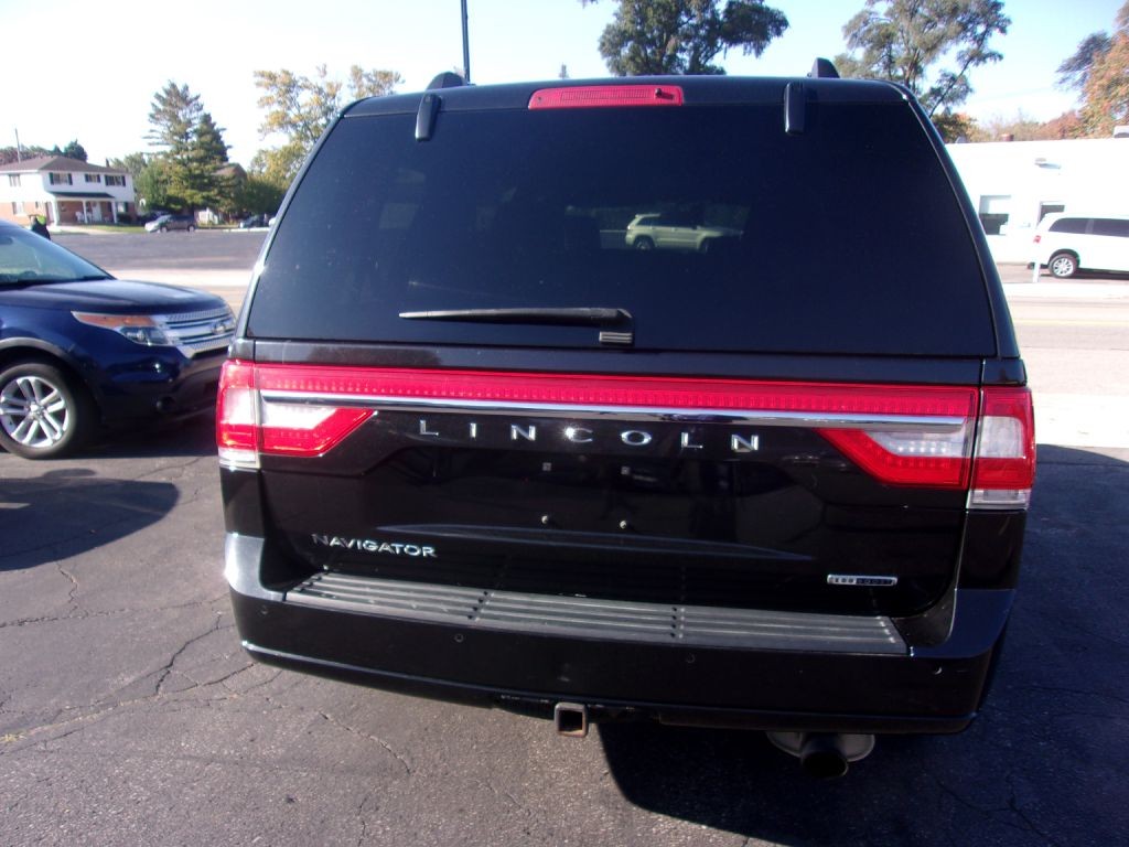 2015 Lincoln Navigator Image 7