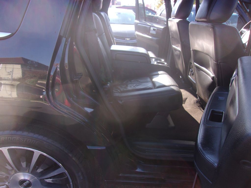 2015 Lincoln Navigator Image 12