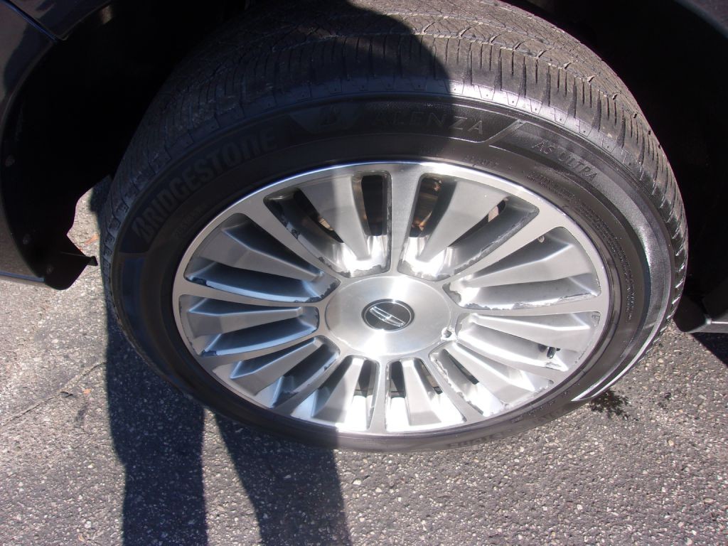 2015 Lincoln Navigator Image 17