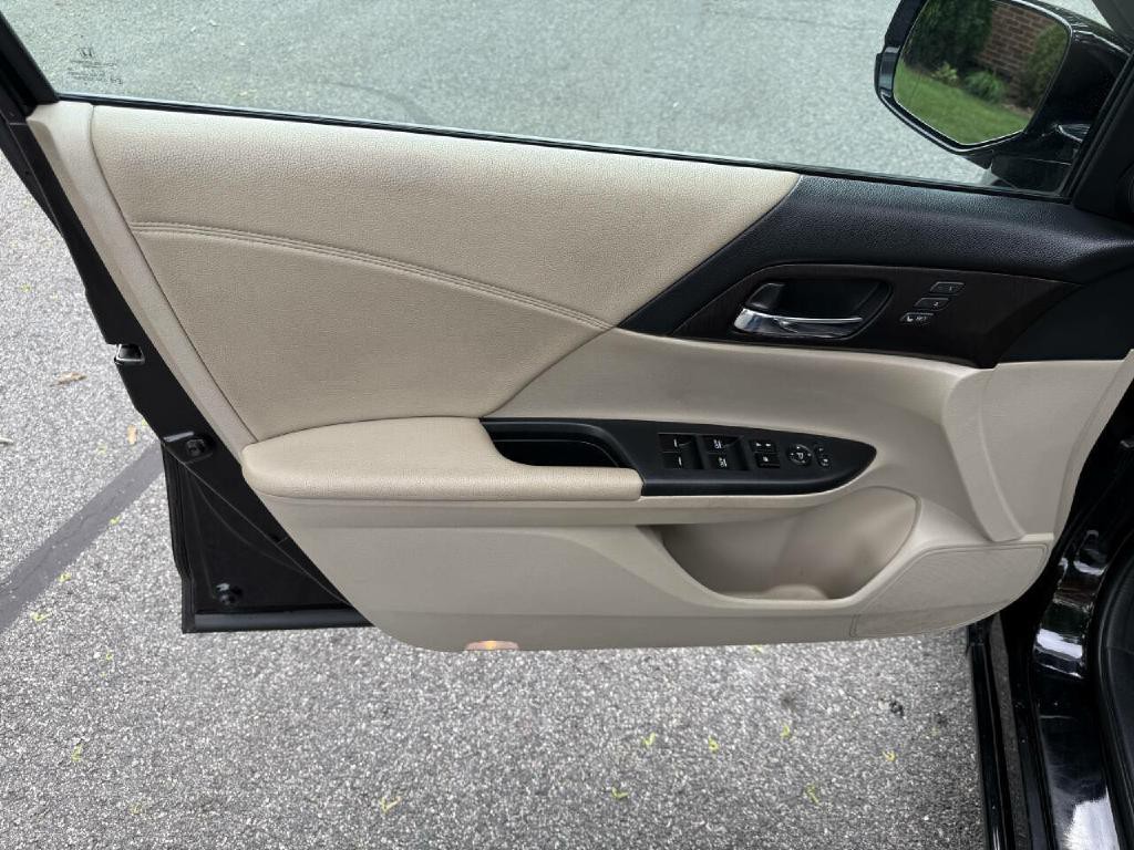 2014 Honda Accord Image 9
