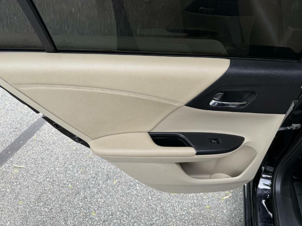 2014 Honda Accord Image 11