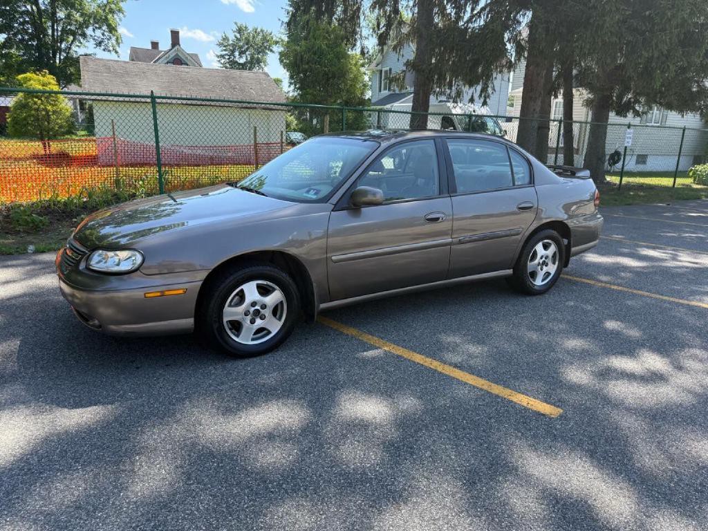 2002 Chevrolet Malibu Image 1