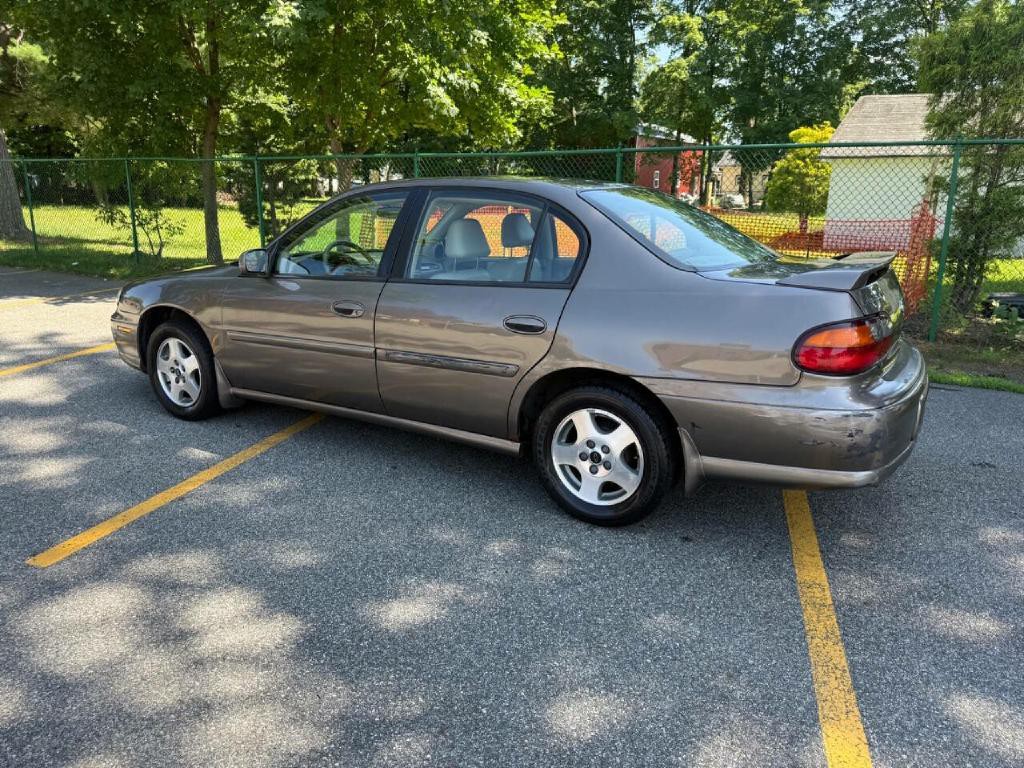 2002 Chevrolet Malibu Image 4