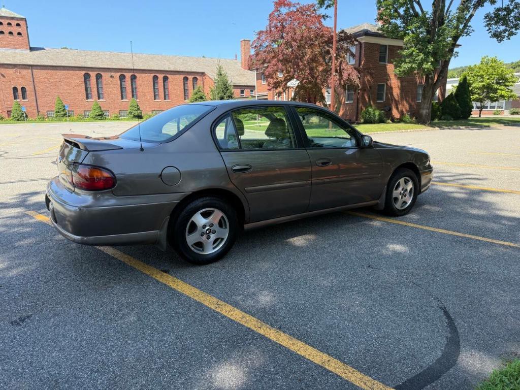 2002 Chevrolet Malibu Image 5