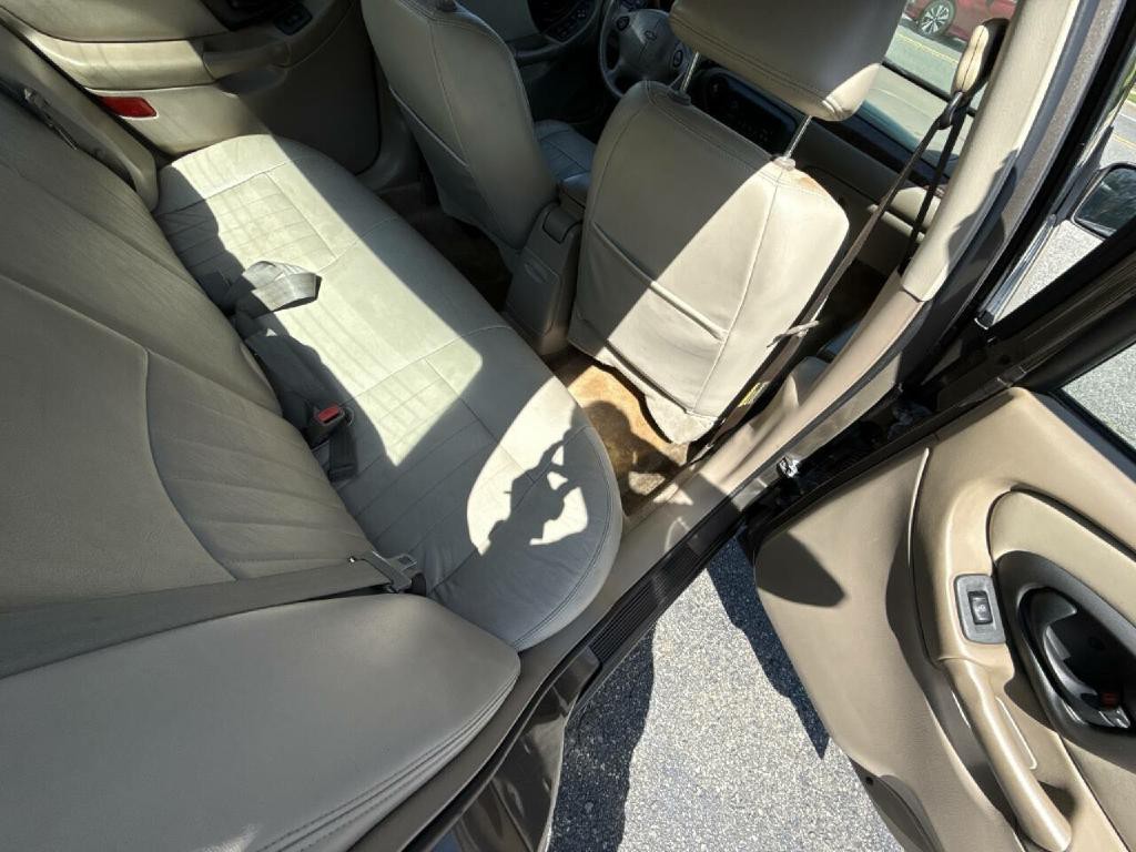2002 Chevrolet Malibu Image 17
