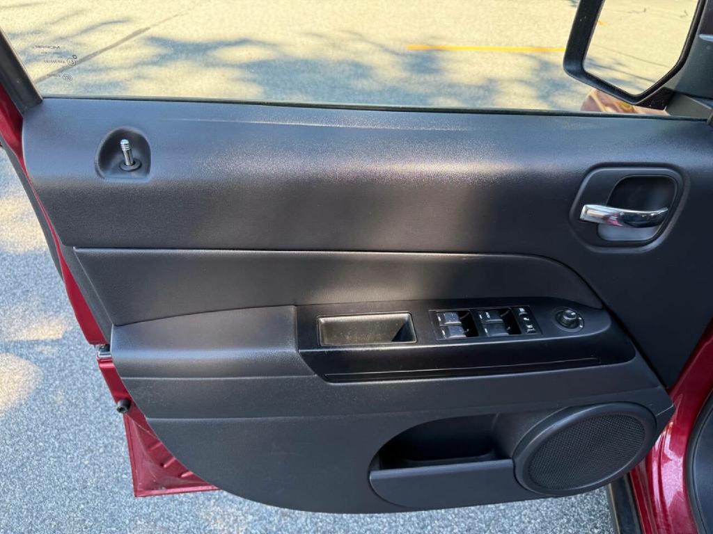 2012 Jeep Patriot Image 9
