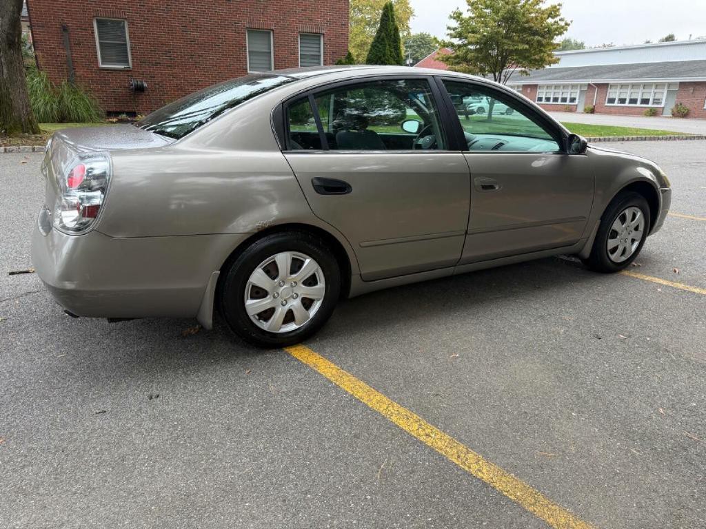 2005 Nissan Altima Image 5