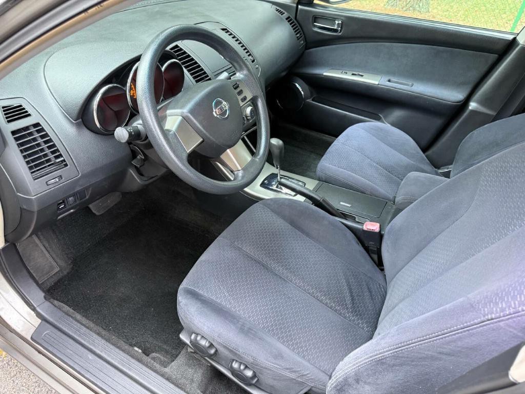 2005 Nissan Altima Image 7