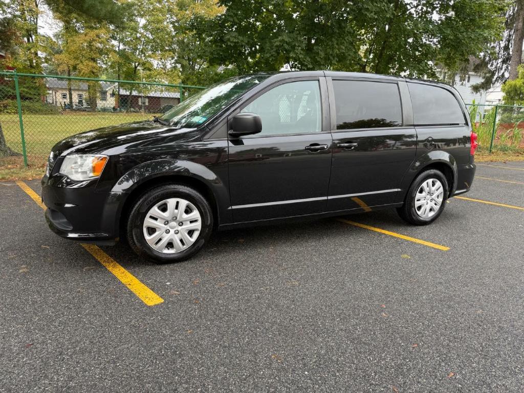 2018 Dodge Grand Caravan Image 2