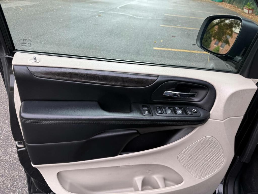 2018 Dodge Grand Caravan Image 9