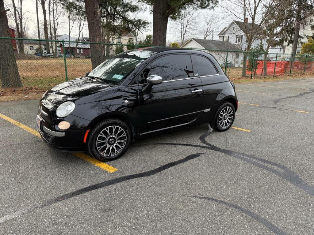 2012 FIAT 500 Image 2