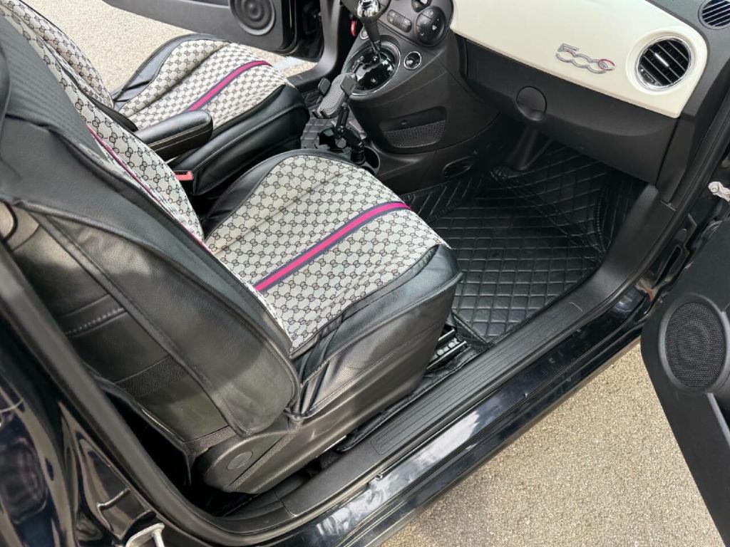 2012 FIAT 500 Image 10