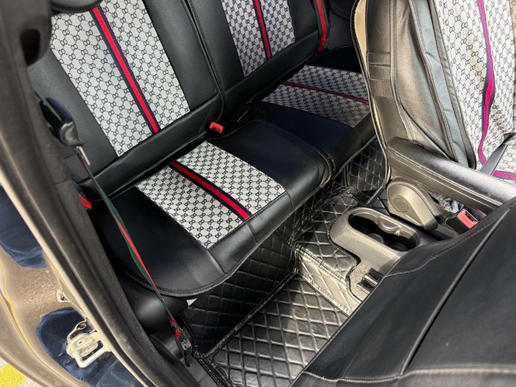 2012 FIAT 500 Image 12