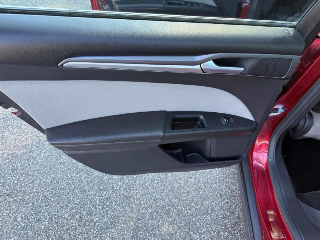 2013 Ford Fusion Image 10