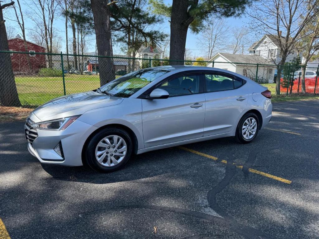 2020 Hyundai Elantra Image 2