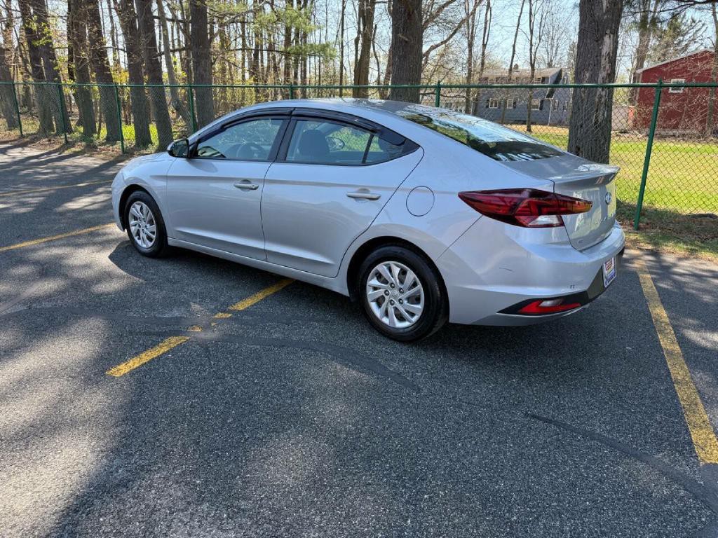 2020 Hyundai Elantra Image 4