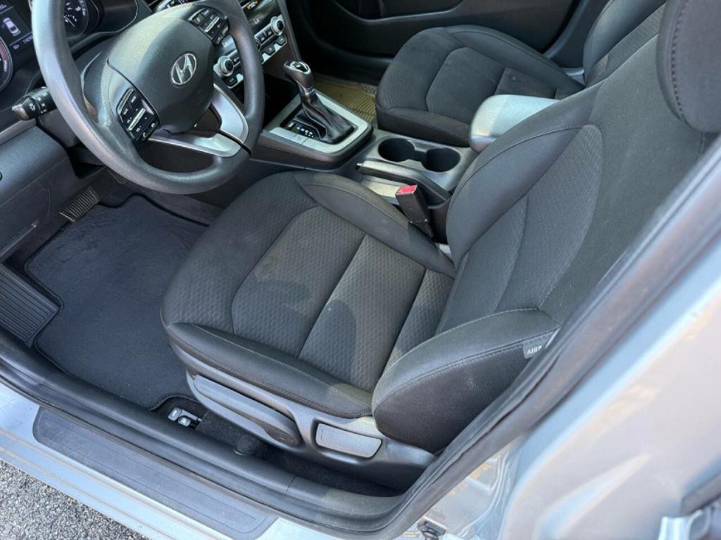 2020 Hyundai Elantra Image 7
