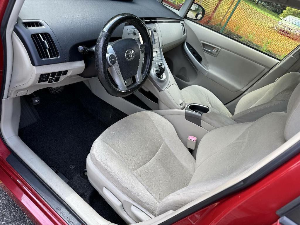 2012 Toyota Prius Image 8