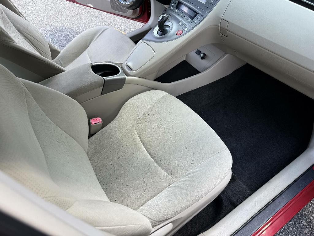2012 Toyota Prius Image 12