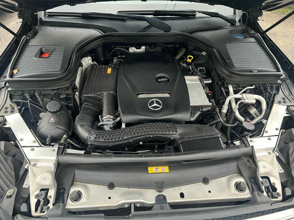 2019 Mercedes-Benz GLC-Class Image 10